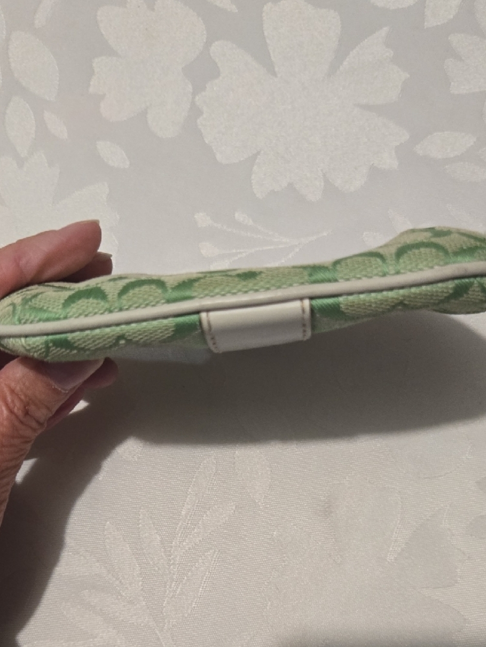 Rare Coach Green Signature Coin Purse with White Trim - Picture 5 of 6